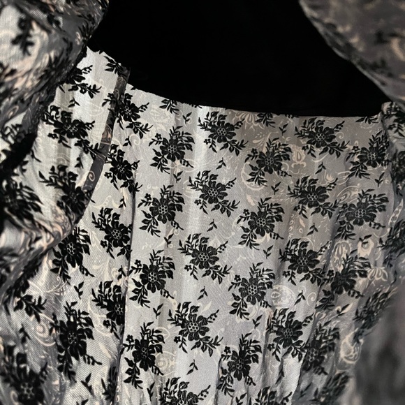 Reclaimed Vintage Size 8 Skirt And Shirt Lace Black/gold See Thought, made - Picture 3 of 14